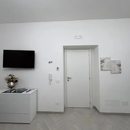 Olympo House Con Balcone Apartment *